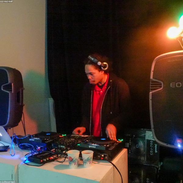 DJ Test 09